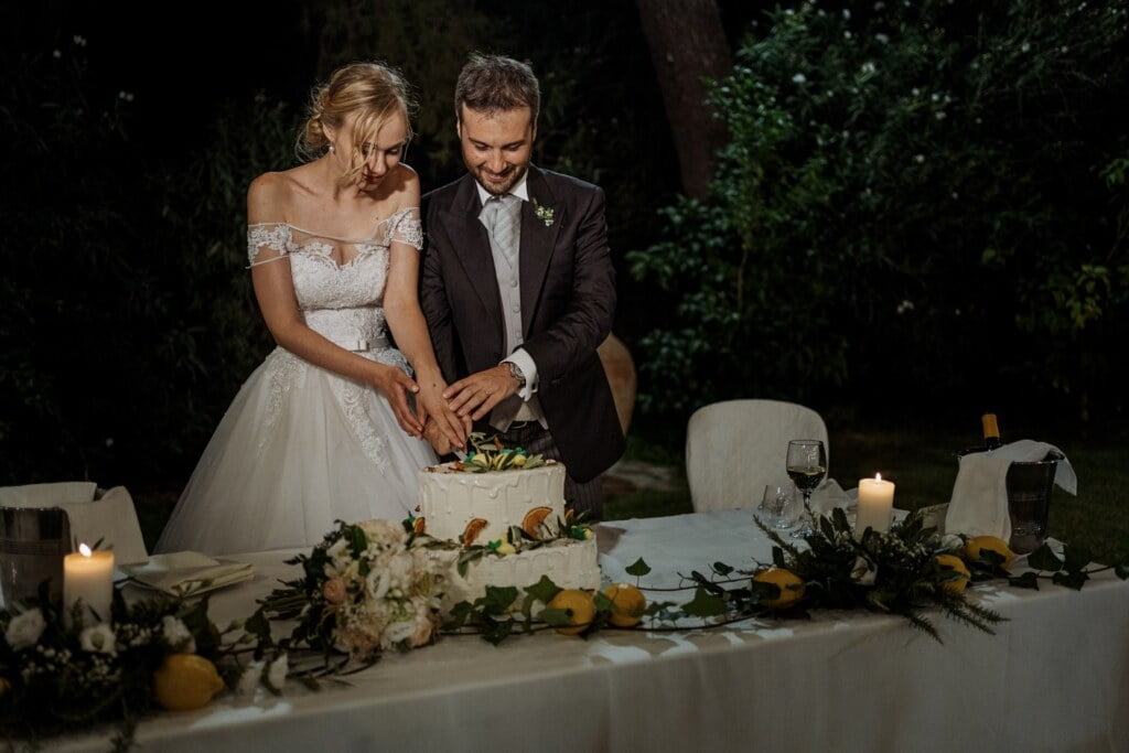 Cake in elegant destination wedding in Sicily
